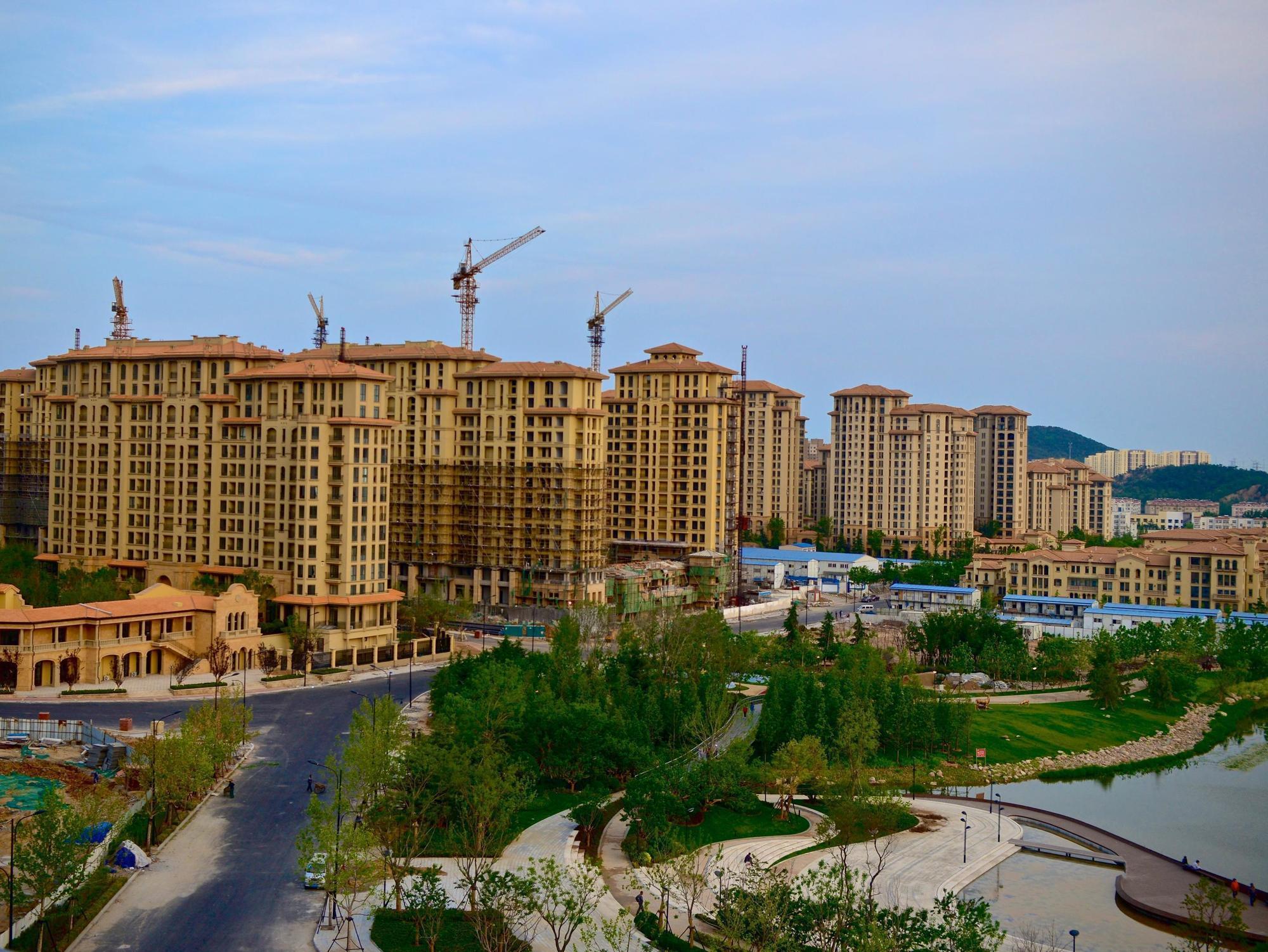 Sheraton Qingdao Licang Hotel Exterior photo